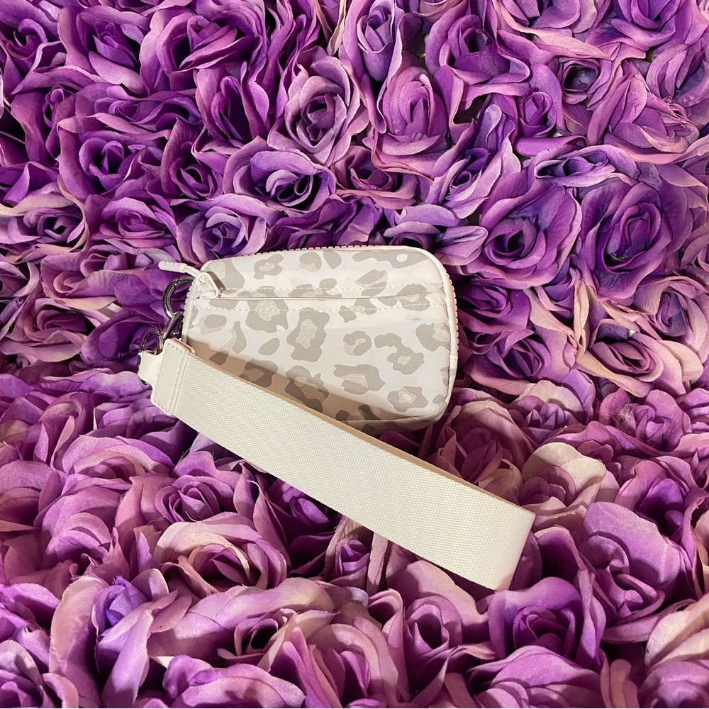 Stylish White & Grey Leopard Print Women's Wallet